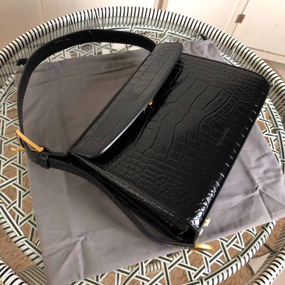 MOMO--Ghost Calfskin.box high quality version item : 063B98K2632